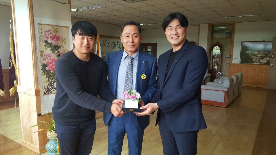 어버이날을 맞이하여 총학생회장단과 함께