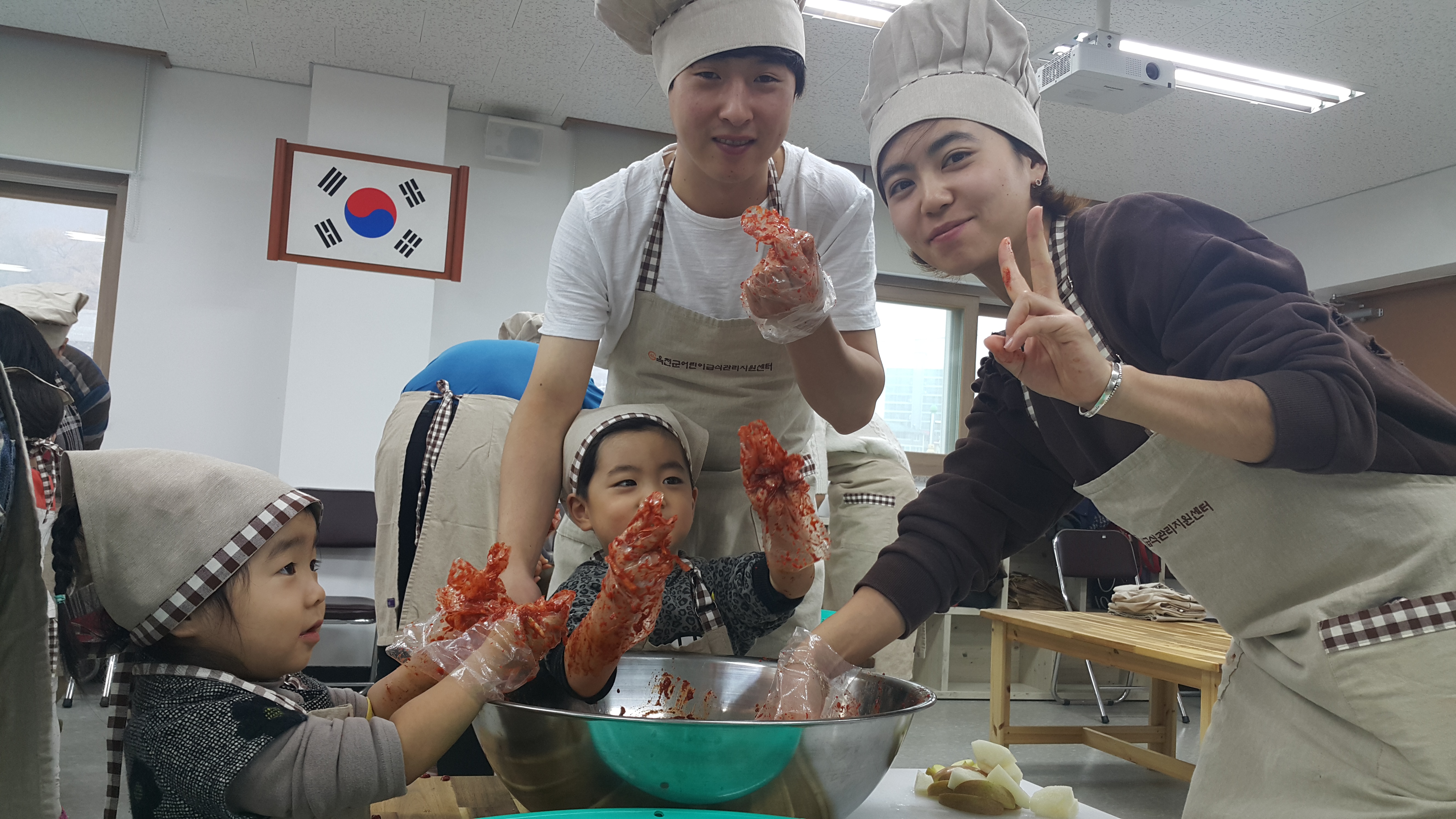 ‘부모님과 함께 저염김치 담그기’ 어린이 요리교실!